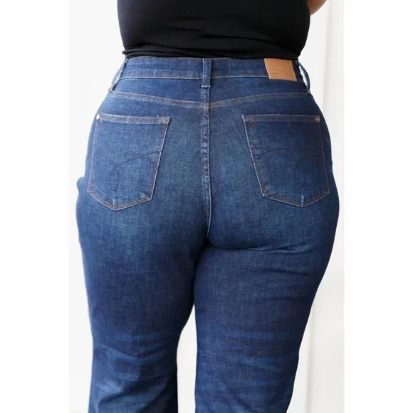 NEW JUDY BLUE high rise button-fly straight jeans in dark wash