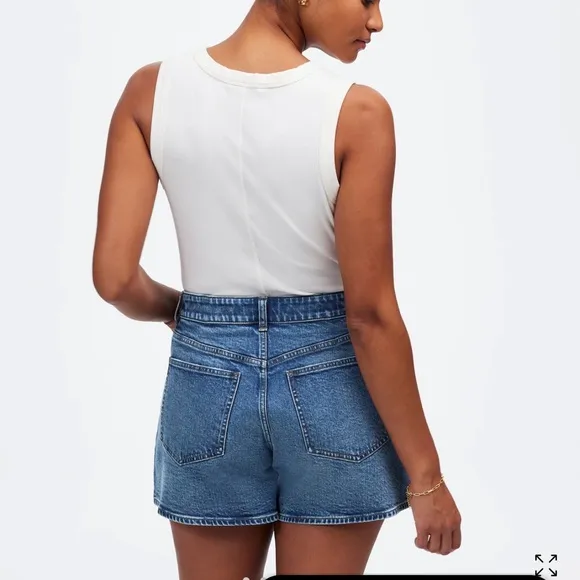 NEW Madewell Curvy High Rise Denim Raw Hem Jean Shorts, Size 25