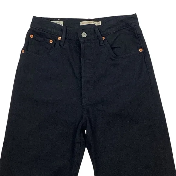 NWOT Levi’s Premium Ribcage Straight Ankle Jeans Button Fly