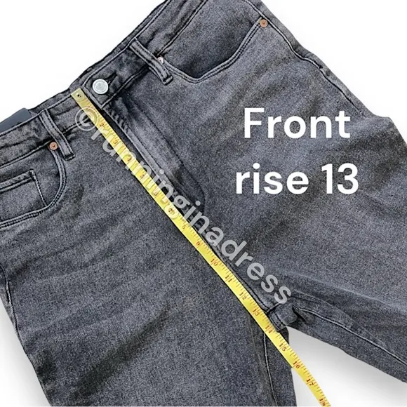 NWT BlankNYC Baxter Rib Cage High Rise Straight Jeans In City Streets Black 31