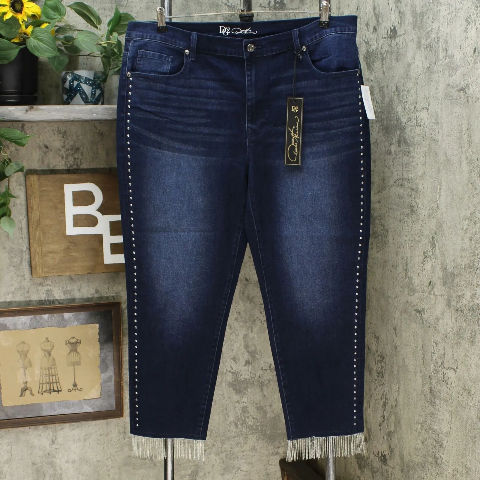 NWT DG2 By Diane Gilman Embellished Side Stripe Fringe-Hem Jean. 710623-Plus 20W