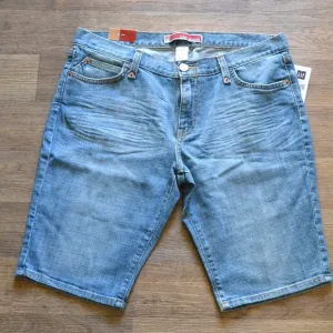 NWT Gap Denim Jean Bermuda Shorts Women Size 10