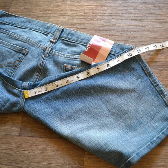 NWT Gap Denim Jean Bermuda Shorts Women Size 10