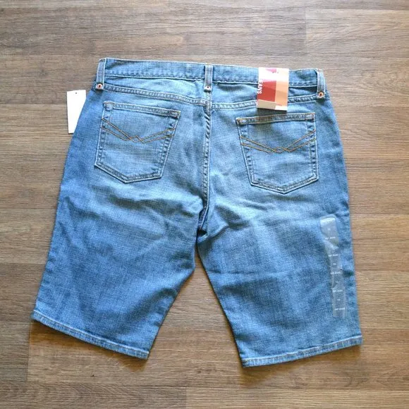NWT Gap Denim Jean Bermuda Shorts Women Size 10
