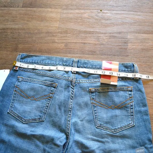 NWT Gap Denim Jean Bermuda Shorts Women Size 10