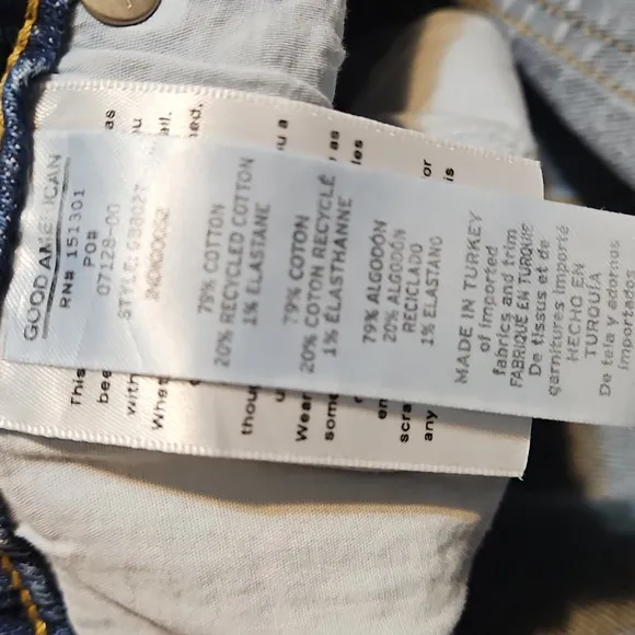 NWT Good American Bombshell Shorts