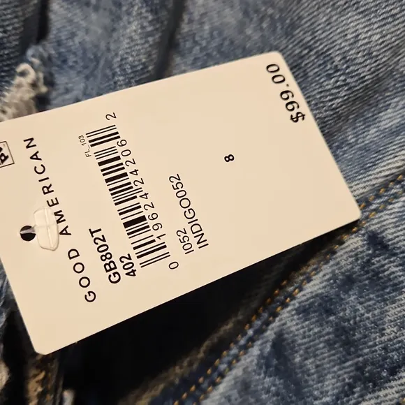 NWT Good American Bombshell Shorts