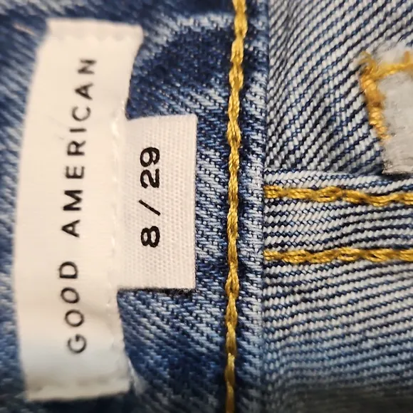 NWT Good American Bombshell Shorts