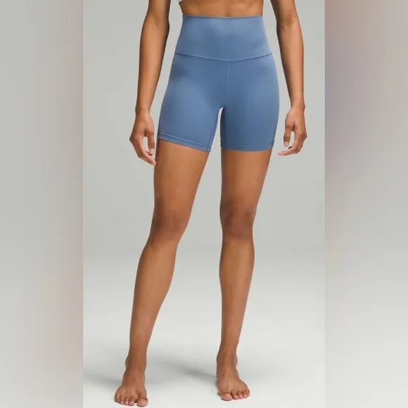 NWT Lululemon Washed Denim Align High Rise Shorts 6”