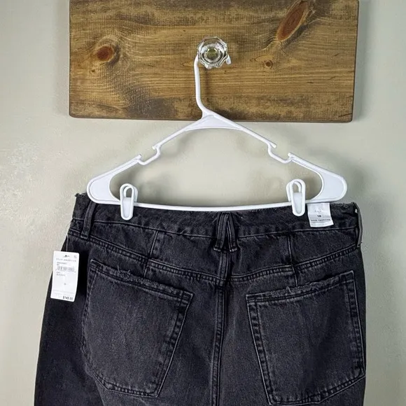 NWT Size 16 Good American Slightly Distressed Grey Jeans Straight Leg High Waist