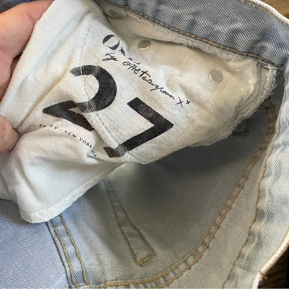 One teaspoon distressed short denim shorts 27