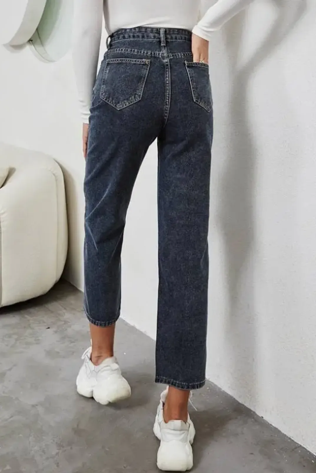 OUT OF THE BLUE JEANS