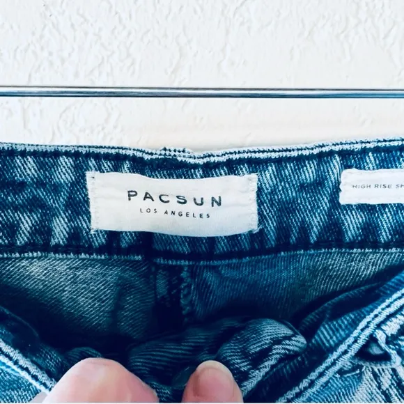 PacSun, Los Angeles high rise denim shorts, size 24