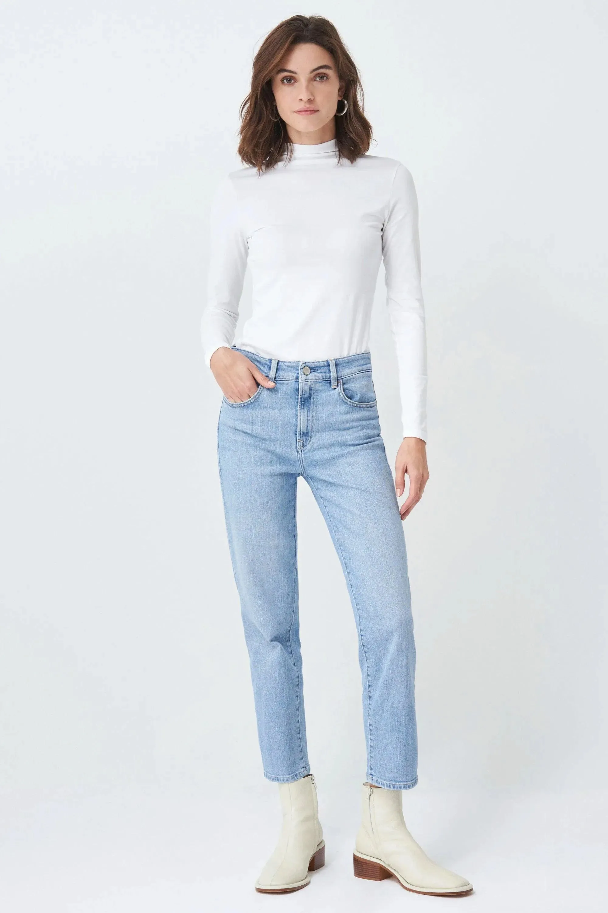 Pantalón Vaquero True Cropped Slim Claro