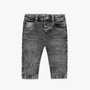 Pantalon coupe ajustée en denim léger extensible, gris moyen, bébé || Slim fit pants in grey light stretch denim, baby
