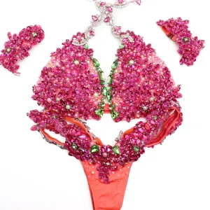 Pre Owned: Strawberry Shortcake Your Couture. Medium Molded/Pro.