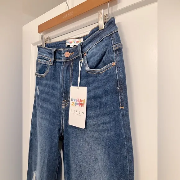 Risen x Freckled Poppy NWT Forget Me Not Distressed Wide Leg Size 7/28 Jeans 👖