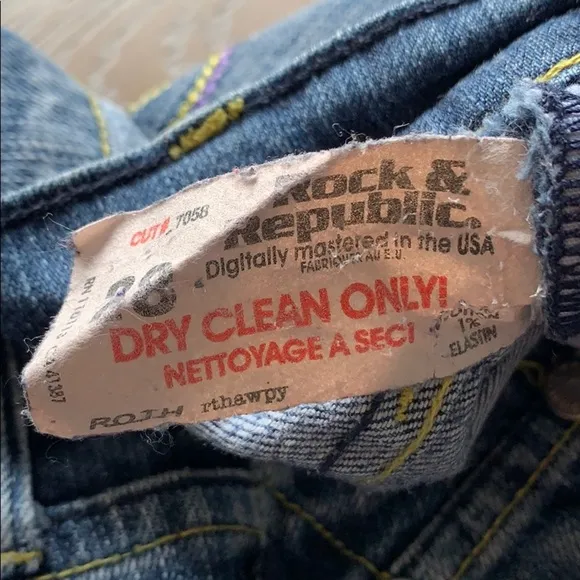 ROCK &amp; REPUBLIC Original Cut Off Denim Shorts 28