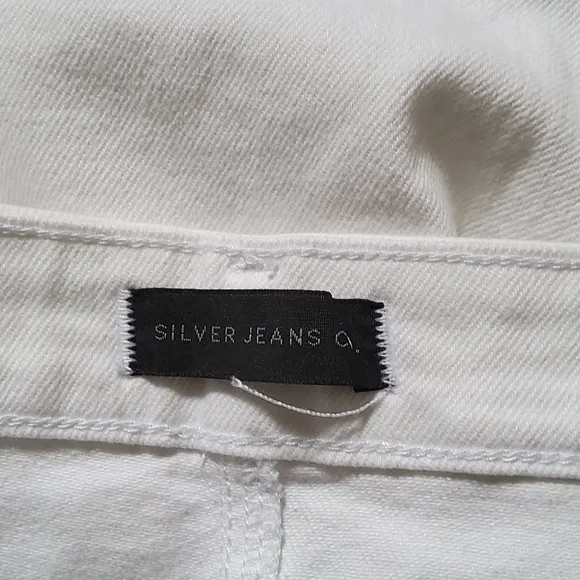 Silver Jeans Co. Most Wanted Universal Fit Mid Rise Straight Crop Jeans 20W New