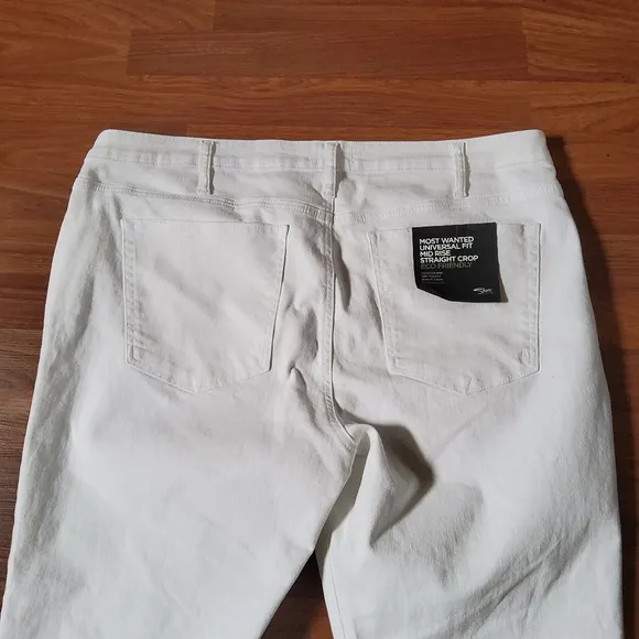 Silver Jeans Co. Most Wanted Universal Fit Mid Rise Straight Crop Jeans 20W New