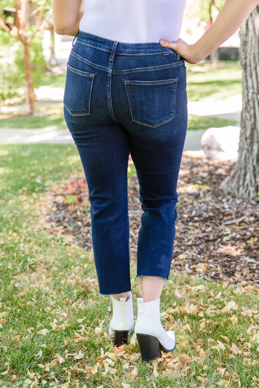 Sofia Dark Wash Jeans (3/26)