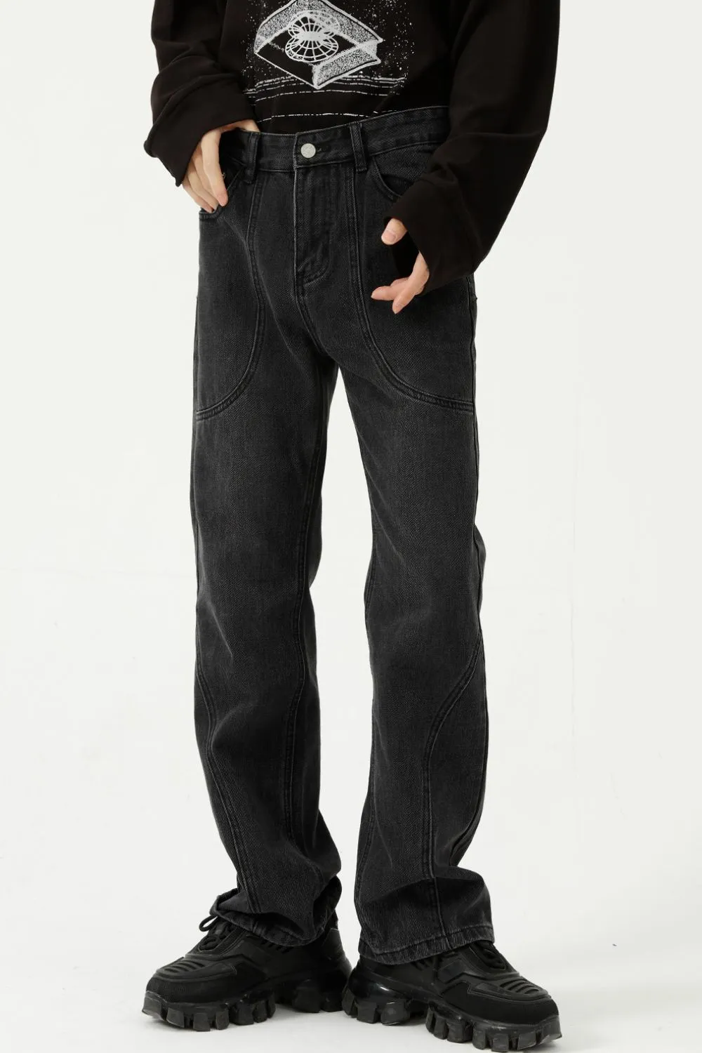 Straight-Leg Jeans with Stitch Detail