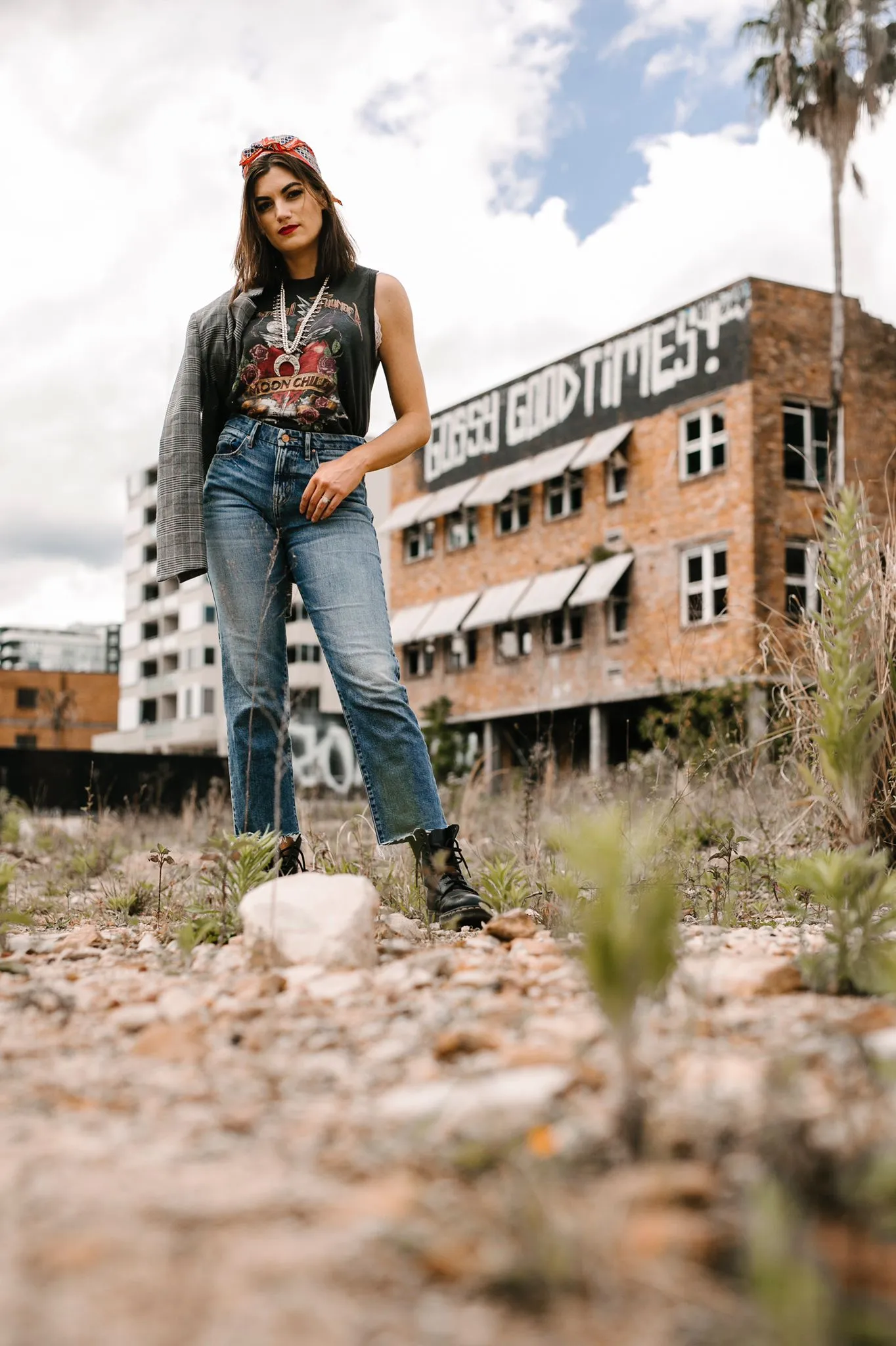 The Rebel Straight - Mabel