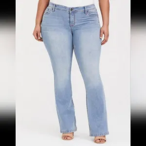 TORRID slim boot cut jeans 24 Short NEW with tags
